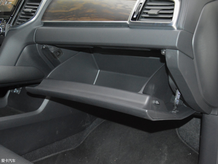 2017UR-V 240TURBO 򌽛 V