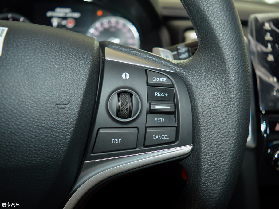 2017UR-V 240TURBO (q)(jng) (gu)V