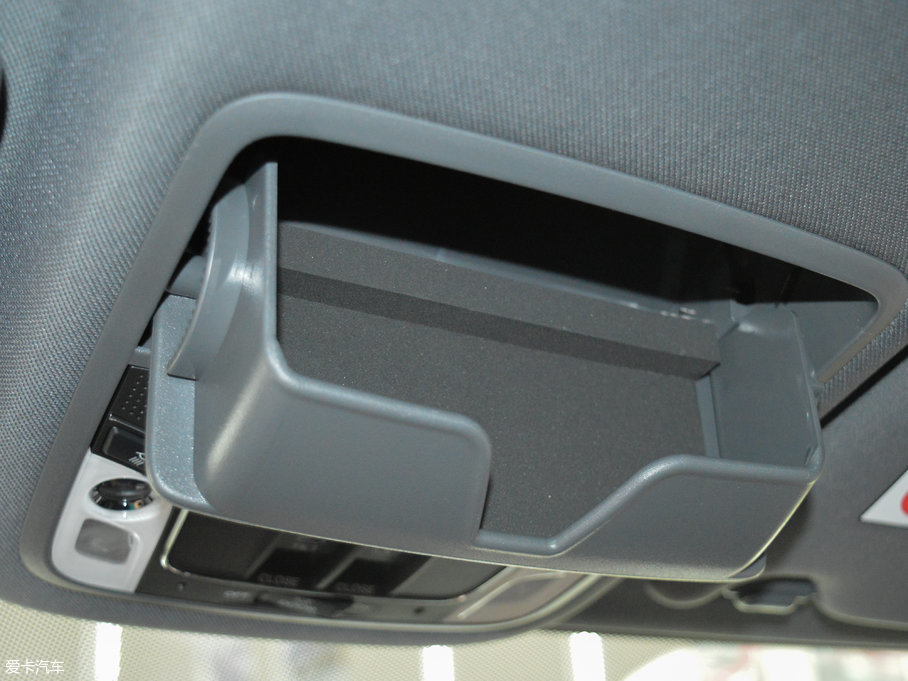 2017UR-V 240TURBO (q)(jng) V