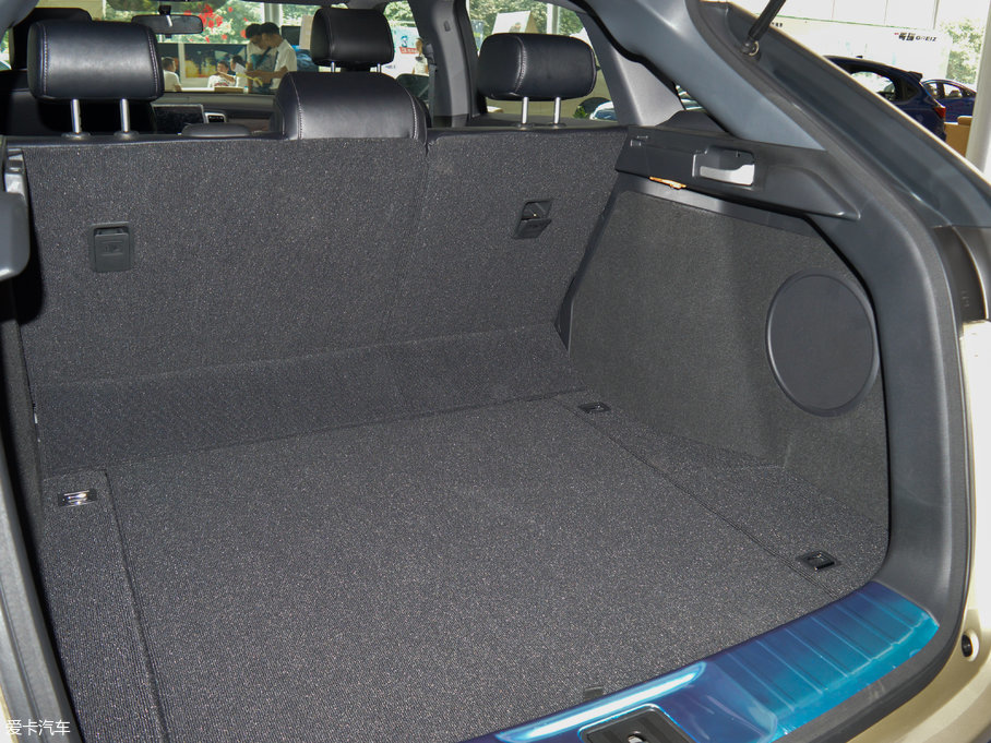 2017UR-V 240TURBO (q)(jng) (gu)V