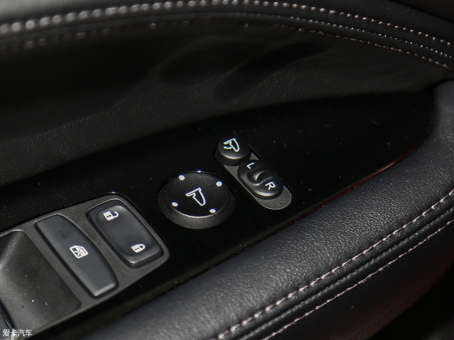 2017UR-V 370TURBO  V