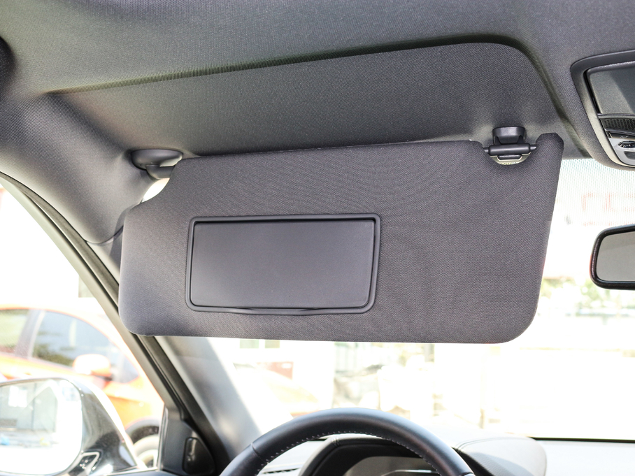 2017UR-V 240TURBO A V