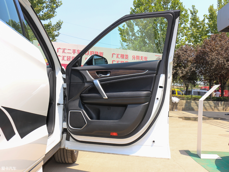 2017���UR-V 370TURBO �����ҫ�� ��V