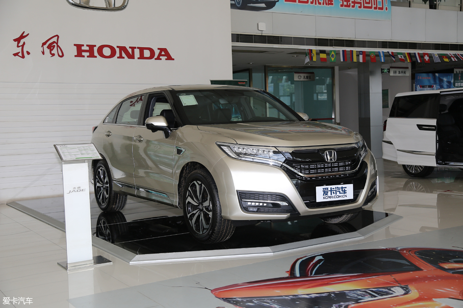 2017���UR-V 240TURBO �����A�� ��V