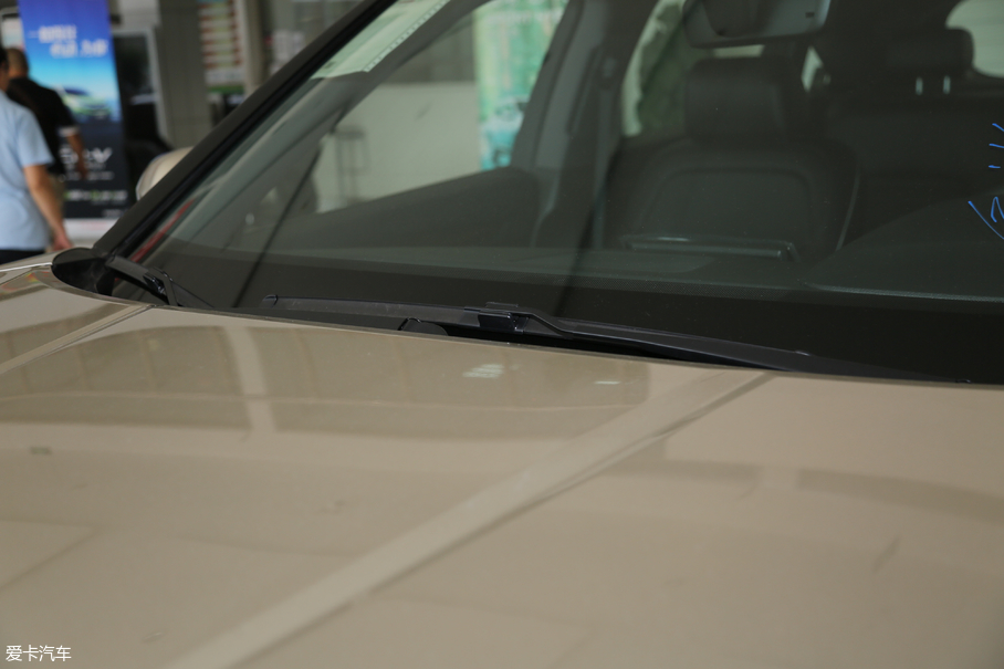 2017UR-V 240TURBO (q)A V