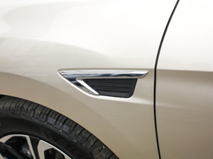 2017款370TURBO 四驱尊耀版 国V 细节外观