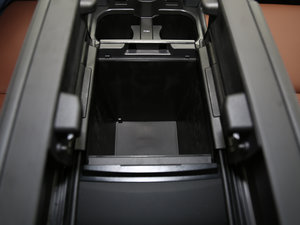2017款370TURBO 四驱尊耀版 国V 空间座椅