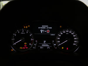 2017款370TURBO 两驱尊贵版 国V 仪表