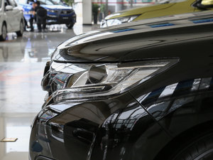 2017240TURBO 򌽛 V ^