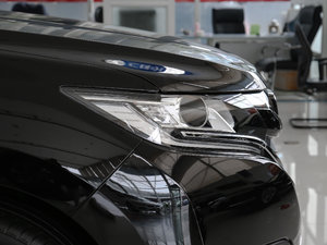 2017240TURBO (q)(jng) V (x)(ji)^