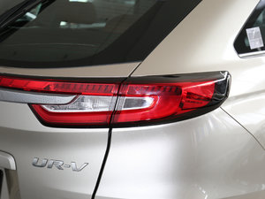 2017款370TURBO 两驱尊贵版 国V 细节外观