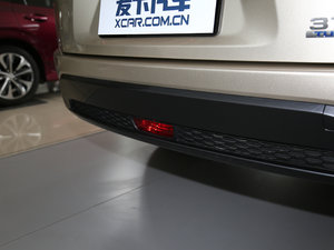 2017款370TURBO 两驱尊贵版 国V 细节外观