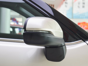 2017240TURBO 򌽛 V ^