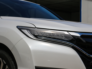 2017240TURBO (q)A V (x)(ji)^