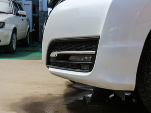 2017240TURBO (q)A V (x)(ji)^