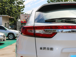 2017款240TURBO 两驱豪华版 国V 尾灯