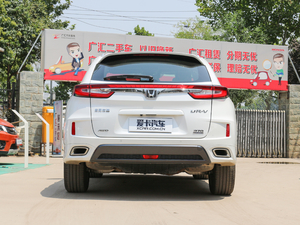 2017款370TURBO 四驱尊耀版 国V 正后	