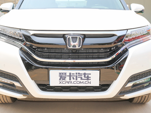 2017款370TURBO 四驱尊耀版 国V 中网