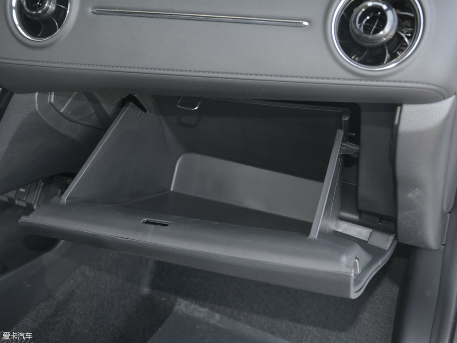 2017XR-V 1.8L EXi CVTm