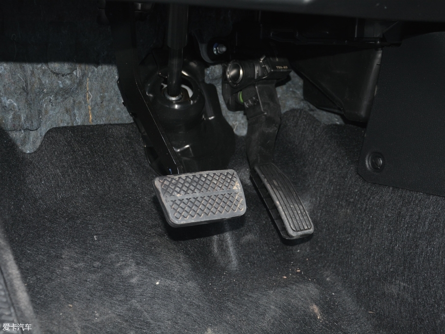 2017XR-V 1.8L EXi CVTm