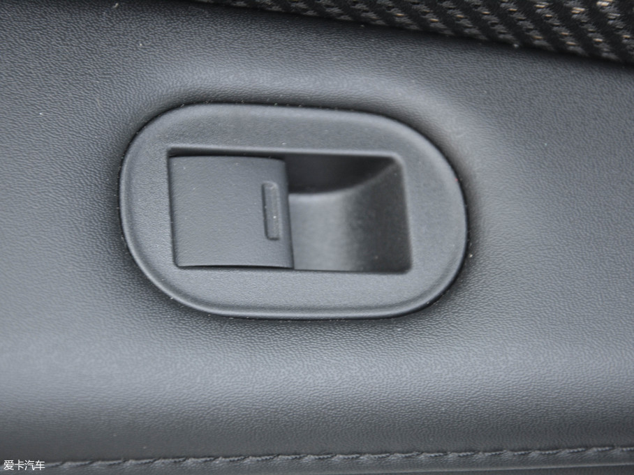 2017XR-V 1.8L EXi CVTm