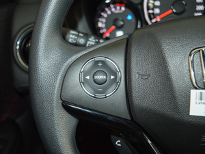 20171.5L LXi CVT п؅^