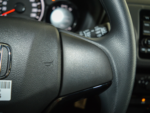 20171.5L LXi CVT п؅^