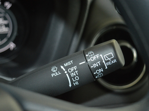 20171.5L LXi CVT п؅^