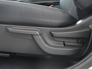 20171.8L EXi CVTm {{(ji)