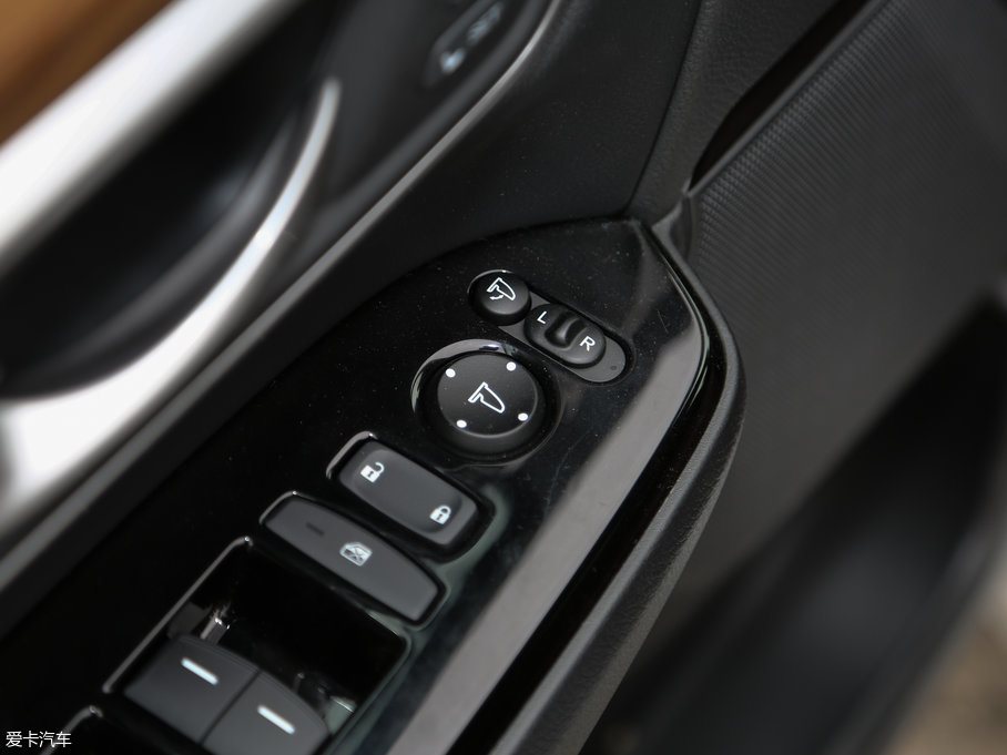 2017CR-V 240TURBO Ԅҫ