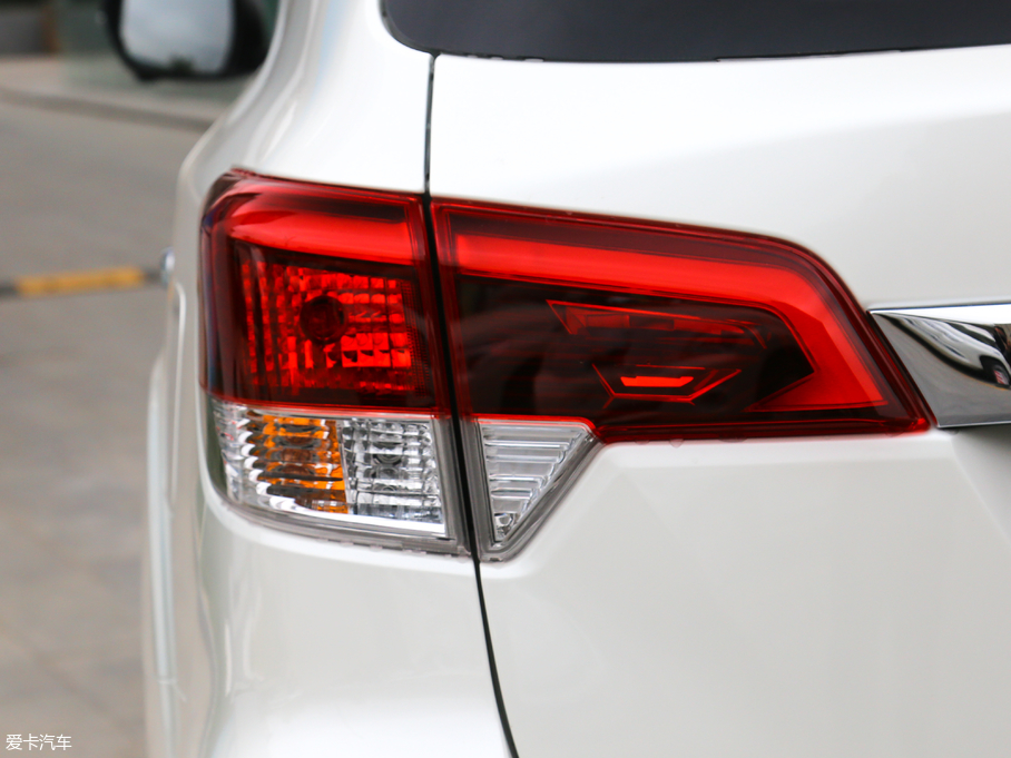 2018;_(d) 2.5L XV Ԅ(q)Ş