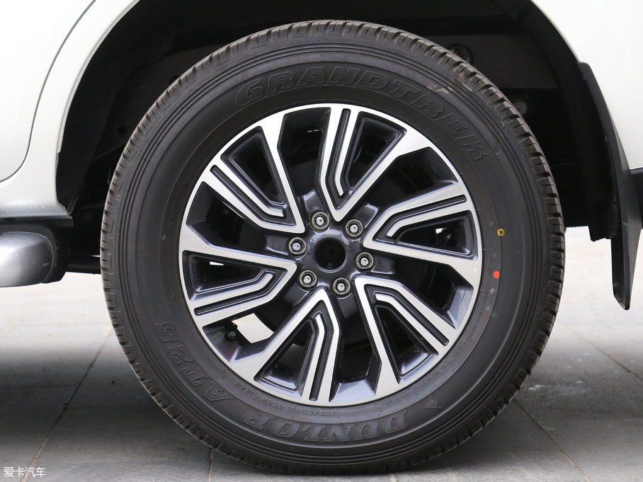 2018;_(d) 2.5L XV Ԅ(q)Ş