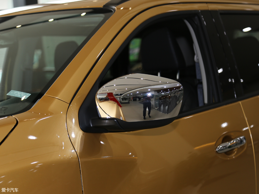 2018;_(d) 2.5L XL Ԅ(dng)(q)A