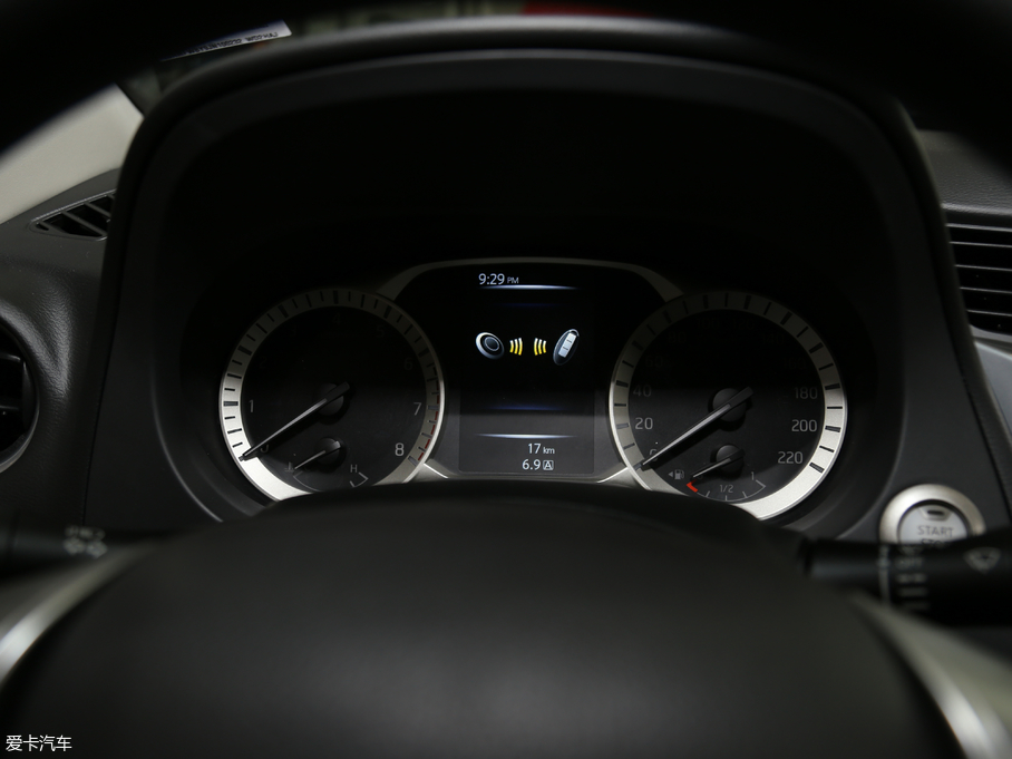 2018;_(d) 2.5L XL Ԅ(dng)(q)A