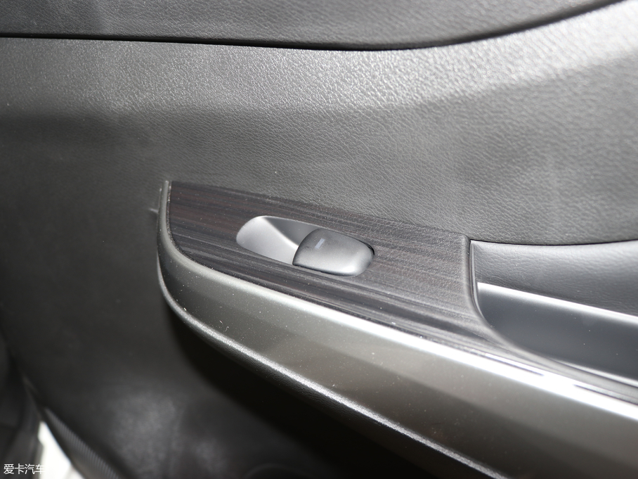 2018;_ 2.5L XV ԄŞ