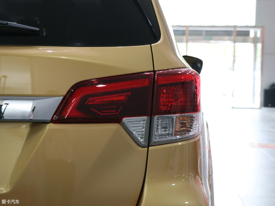 2018;_(d) 2.5L XL Ԅ(q)A