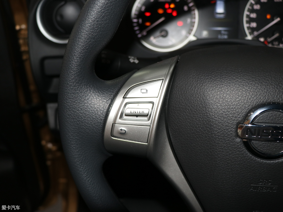 2018;_(d) 2.5L XL Ԅ(dng)(q)A