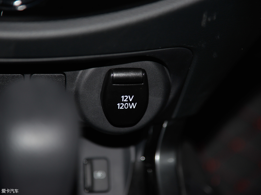 2018;_(d) 2.5L XL Ԅ(dng)(q)A