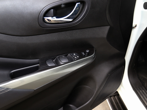 20182.5L XV Ԅ(dng)(q)Ş п؅^(q)