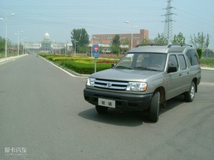 2010款3.2L 四驱标准型 整体外观
