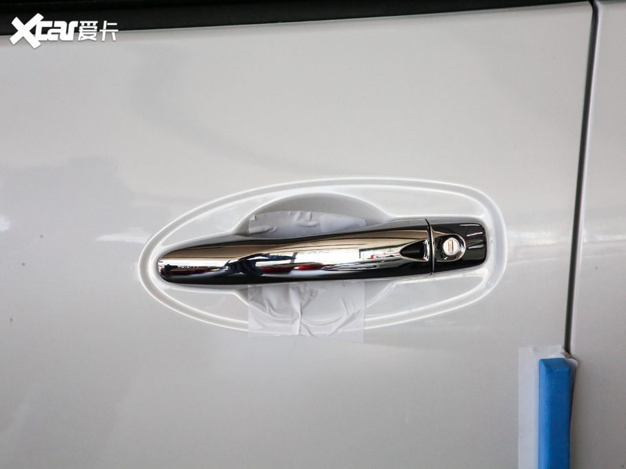 2020;_ 2.5L XL Upper ԄA