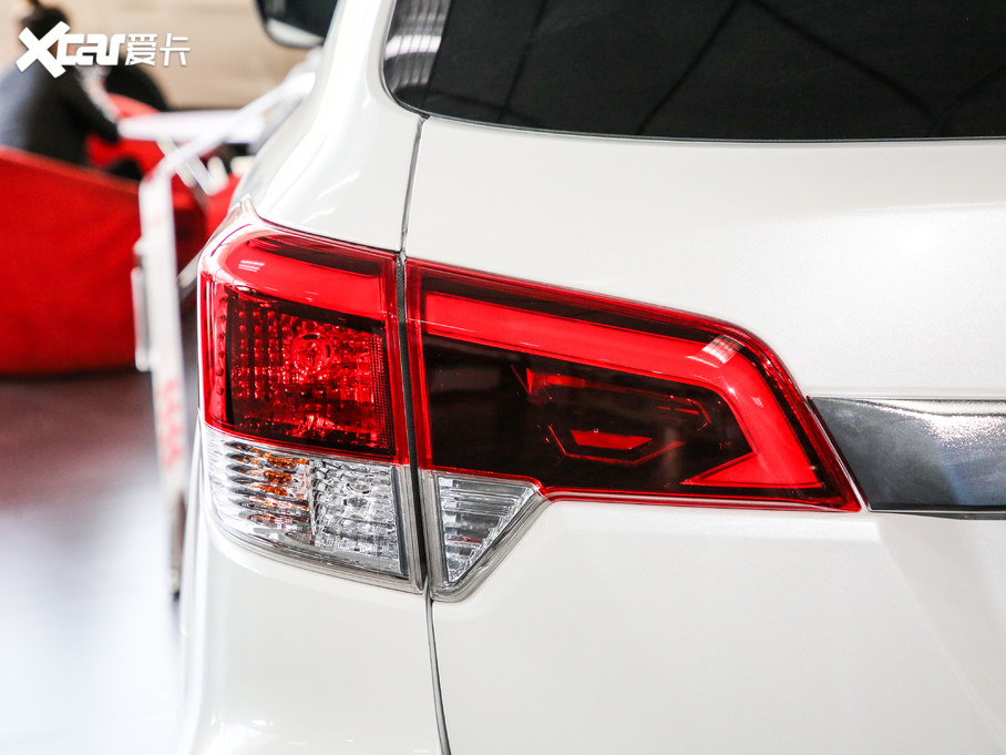 2020;_(d) 2.5L XL Upper Ԅ(dng)(q)A