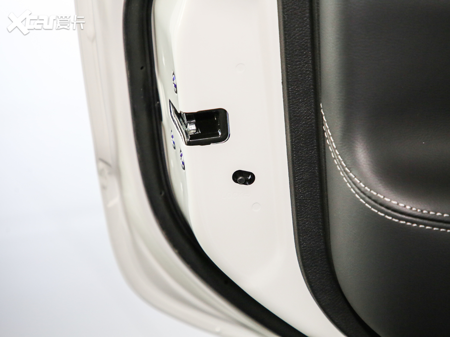 2020;_(d) 2.5L XL Upper Ԅ(dng)(q)A