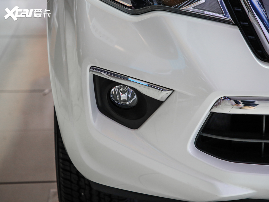 2020;_ 2.5L XV Upper ԄŞ