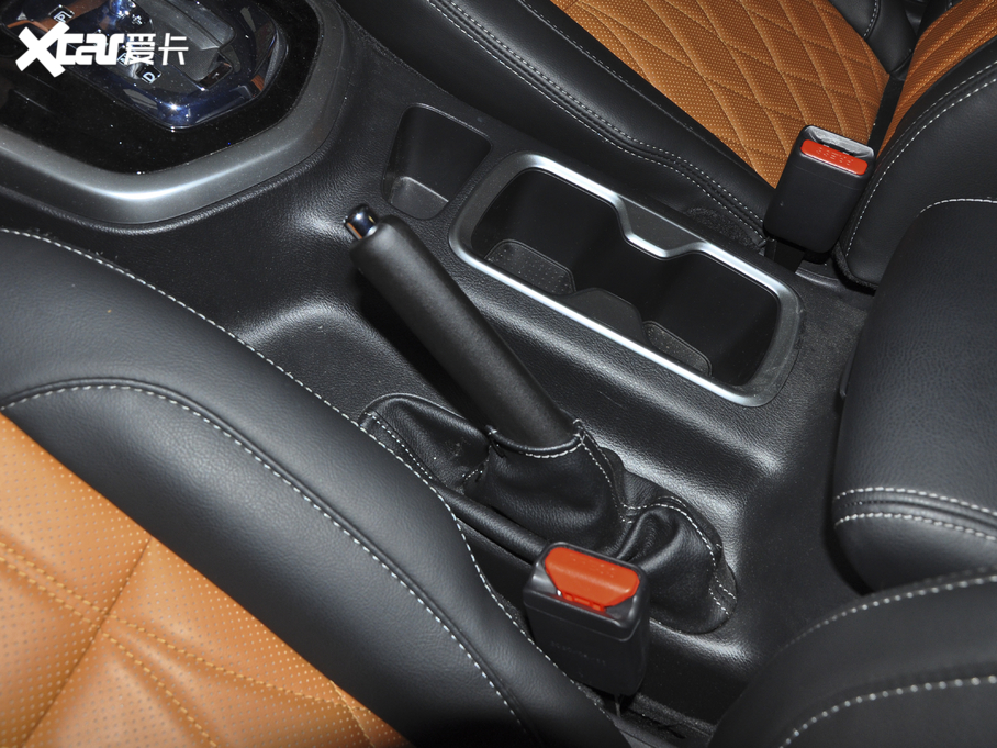 2020��;�_ 2.5L XL Upper �ԄӃ����A��