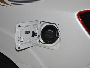 2020款2.5L XL Upper 自动两驱豪华版 油箱盖