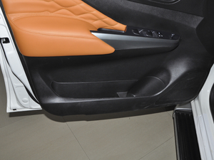 20202.5L XL Upper ԄӃA g