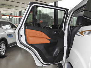 20202.5L XL Upper ԄӃA g