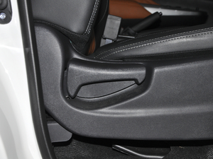 2020款2.5L XL Upper 自动两驱豪华版 空间座椅
