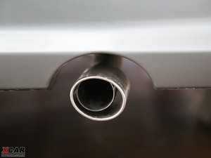 2009款2.0L 手动豪华版 排气管